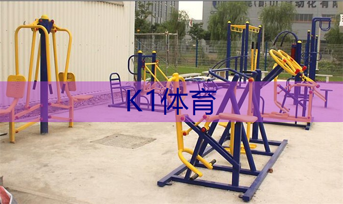 展示管理卓越：物业绿化草坪补栽成为焦点。